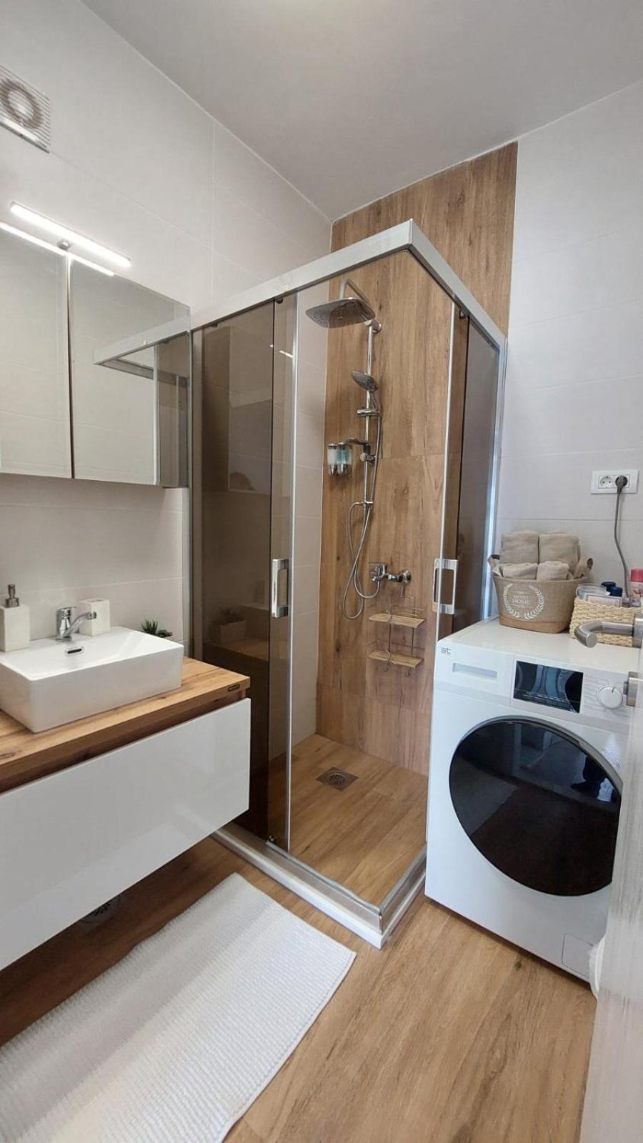 Mina Modern & Cozy Apartment Main City Square Gtc سكوبجي المظهر الخارجي الصورة