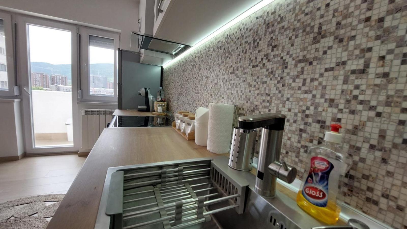 Mina Modern & Cozy Apartment Main City Square Gtc سكوبجي المظهر الخارجي الصورة